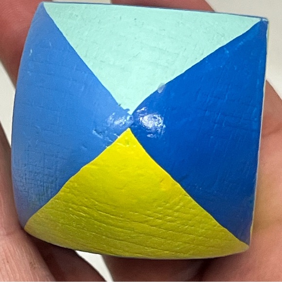 Larger Unbranded Wooden Green And Blue Hanukkah Dreidel - Picture 12 of 16